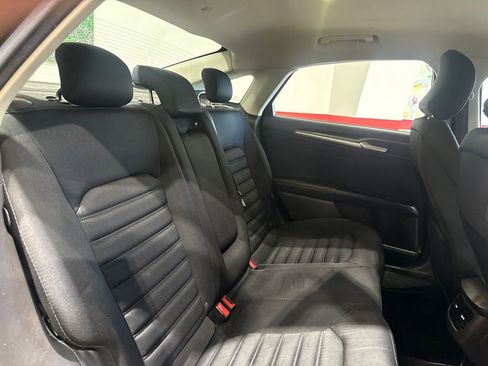 Used 2016 Ford Fusion SE image 99