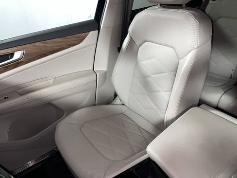 Used 2024 Volkswagen Atlas SE image 26