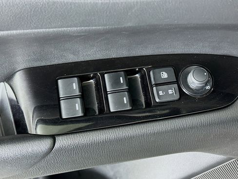 Used 2025 MAZDA CX-5 AWD 2.5 S w/ Preferred Package image 15