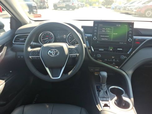 Certified 2021 Toyota Camry XLE AWD/4WD image 9