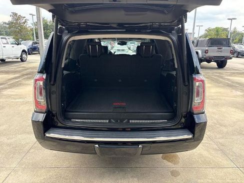 Used 2019 GMC Yukon XL Denali RWD image 32