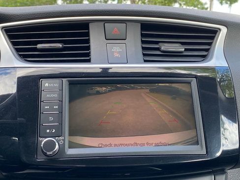 Used 2019 Nissan Sentra SV FWD image 16
