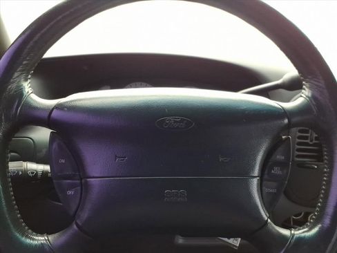Used 2002 Ford F150 Lightning RWD image 18