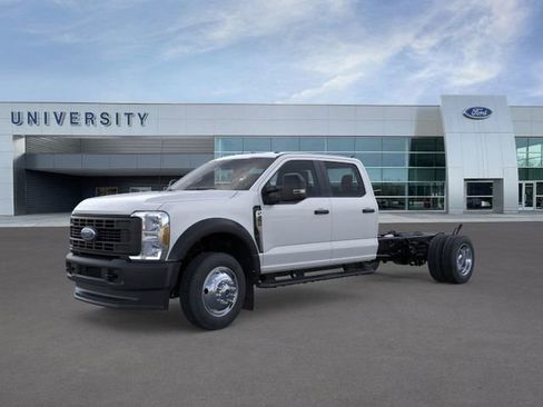 New 2025 Ford F450 XL image 1