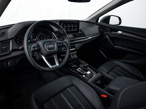 Certified 2023 Audi Q5 2.0T Premium w/ Convenience Package image 10