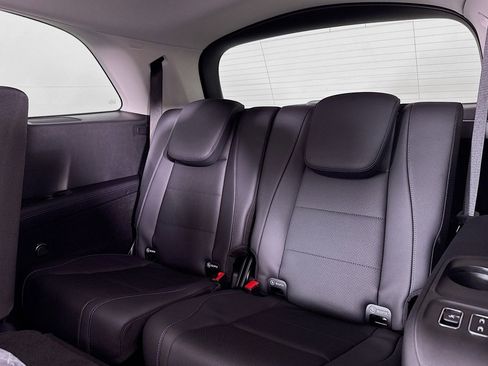New 2026 Mercedes-Benz GLS 450 4MATIC image 8