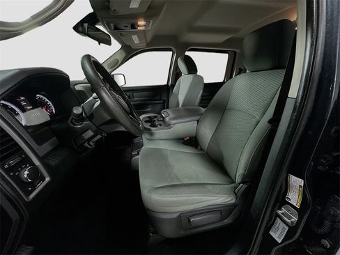 Used 2015 RAM 2500 Tradesman w/ Chrome Appearance Group image 22