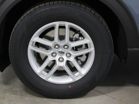 New 2026 Ford Explorer Active image 18