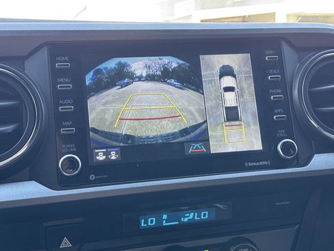 Used 2023 Toyota Tacoma TRD Sport image 23