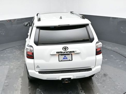 Used 2021 Toyota 4Runner SR5 Premium w/ Moonroof Package image 33