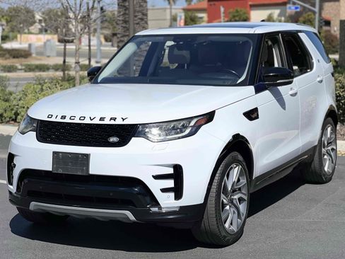 Used 2020 Land Rover Discovery Landmark image 22