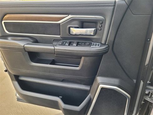 Used 2024 RAM 2500 Laramie image 13