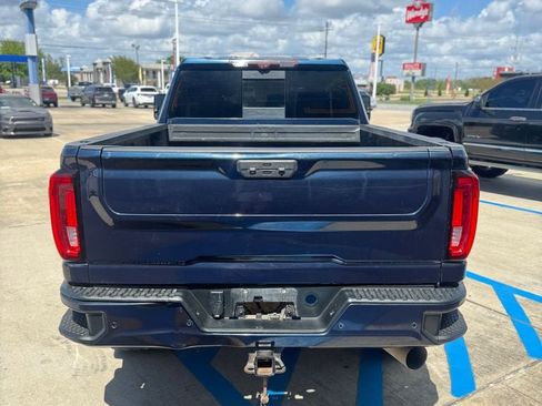 Used 2020 GMC Sierra 2500 AT4 w/ AT4 Premium Package AWD/4WD image 6