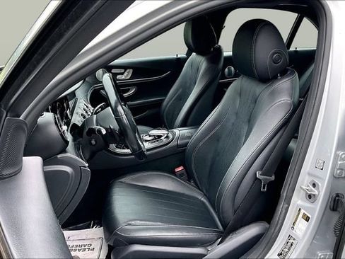 Certified 2019 Mercedes-Benz E 300 4MATIC image 24