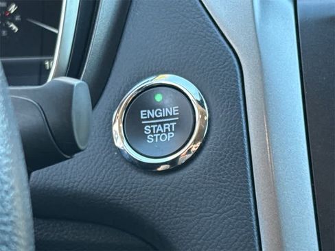 Used 2020 Ford Fusion SE image 27