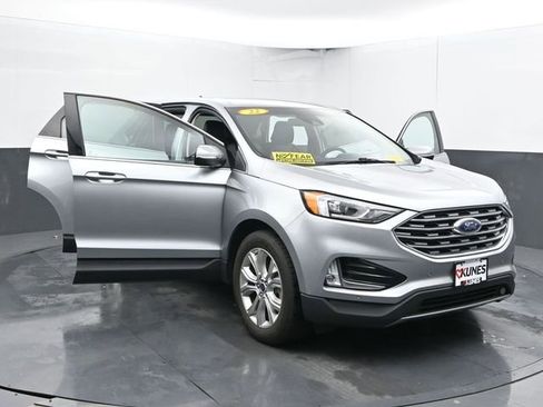 Used 2022 Ford Edge Titanium image 30