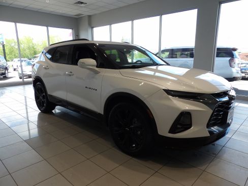 Used 2021 Chevrolet Blazer RS w/ Enhanced Convenience Package AWD/4WD image 3
