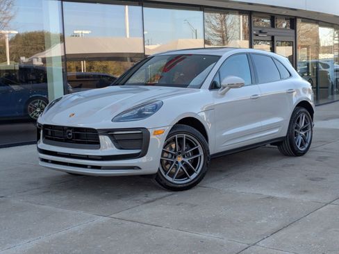 New 2026 Porsche Macan AWD/4WD image 1