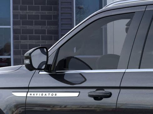 New 2025 Lincoln Navigator L Reserve image 20