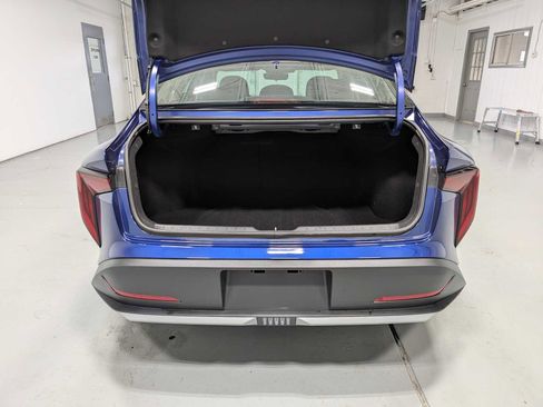 Used 2025 Kia K4 LXS image 35