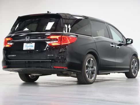 Used 2023 Honda Odyssey Elite image 14