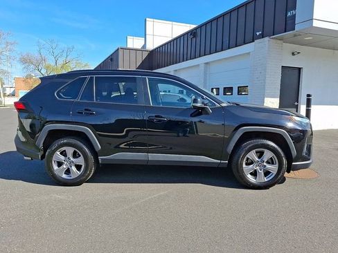 Certified 2023 Toyota RAV4 XLE FWD image 7