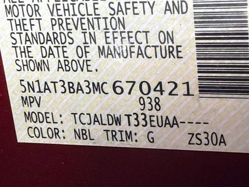 Used 2021 Nissan Rogue SV w/ Premium Package image 34