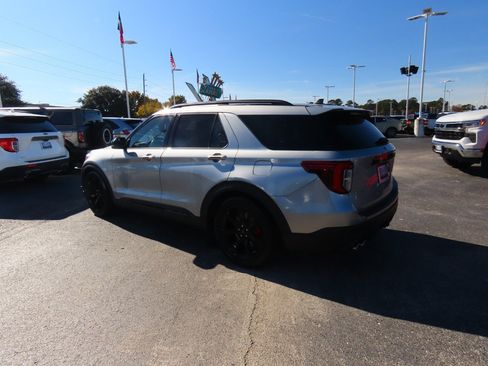 Used 2023 Ford Explorer ST w/ Equipment Group 401A image 17