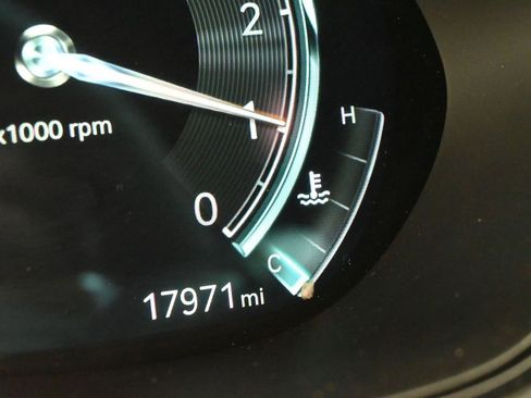 Used 2023 Genesis GV70 2.5T w/ Sport Prestige Package image 16