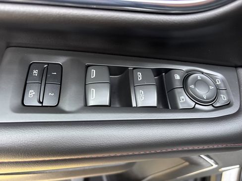 Used 2022 Chevrolet Tahoe RST w/ Sport Performance Package image 23