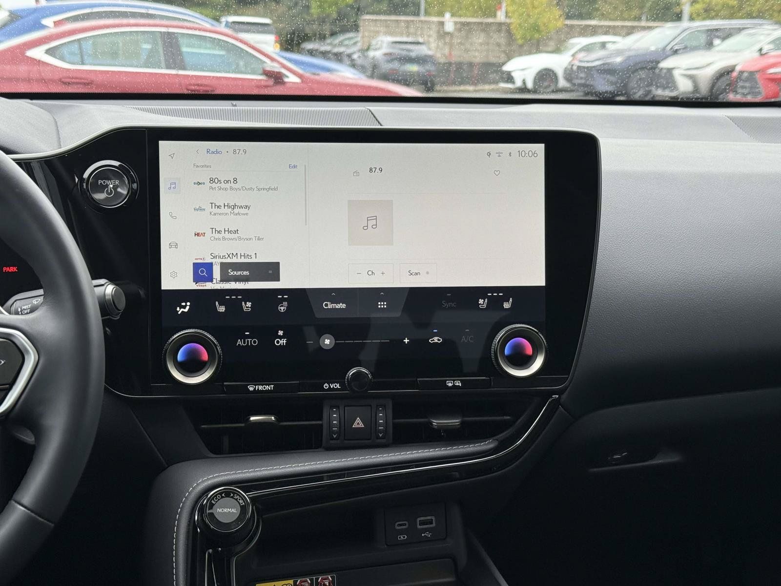 Used 2025 Lexus NX 350h AWD w/ Accessory Package (Z2) image 10