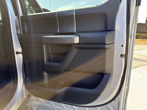 Used 2018 Ford F150 XLT w/ Equipment Group 302A Luxury image 25