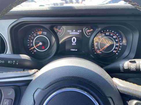 Used 2024 Jeep Wrangler Unlimited Sport AWD/4WD image 21
