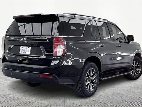 Used 2024 Chevrolet Tahoe Z71 w/ Luxury Package image 2