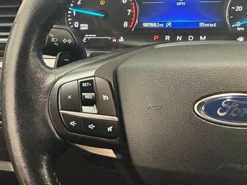 Used 2020 Ford Explorer XLT w/ Equipment Group 202A AWD/4WD image 12