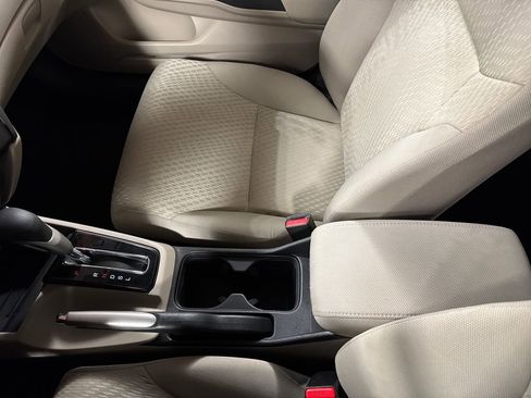 Used 2014 Honda Civic LX image 25