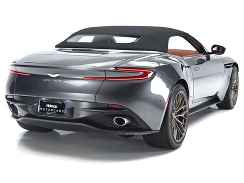 Used 2019 Aston Martin DB11 Volante RWD image 4