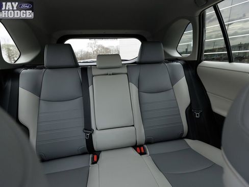 Used 2024 Toyota RAV4 XLE Premium image 41