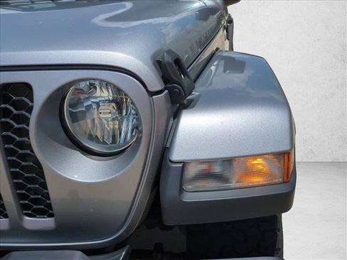 Used 2021 Jeep Gladiator Sport AWD/4WD image 9