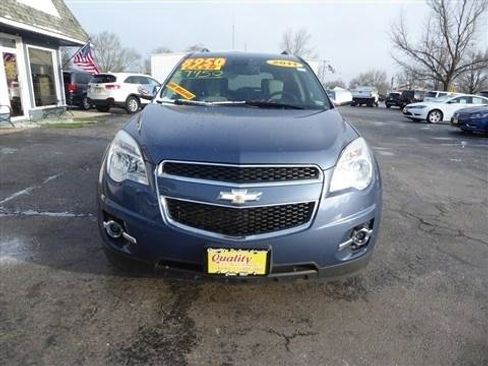 Used 2011 Chevrolet Equinox LT w/ Chrome Appearance Package image 4