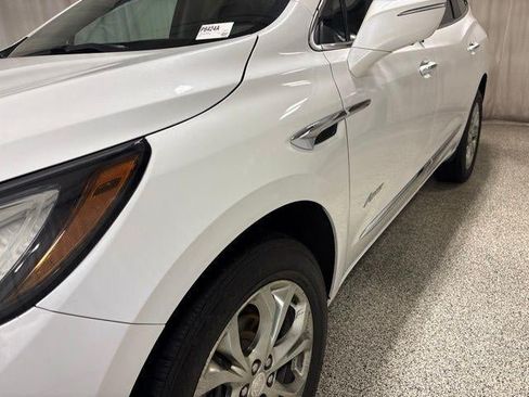 Used 2020 Buick Enclave Avenir w/ Avenir Technology Package AWD/4WD image 12