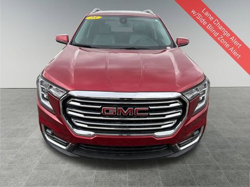 Used 2023 GMC Terrain SLT image 10