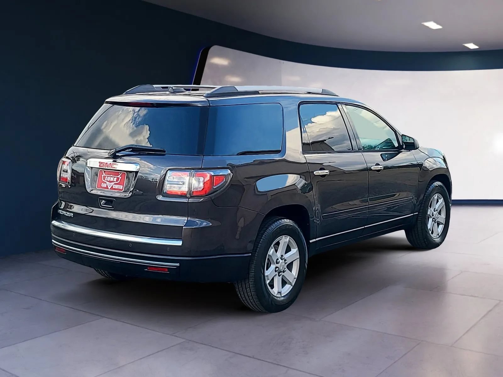 Used 2016 GMC Acadia SLE FWD image 5