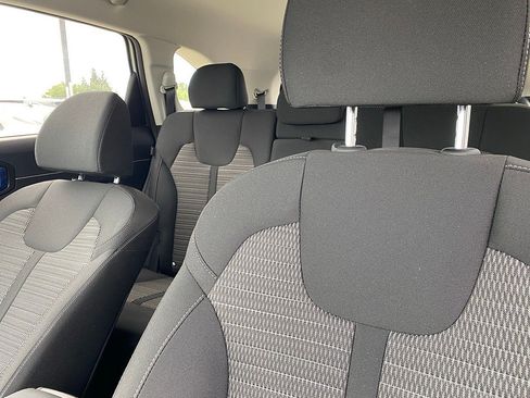 New 2026 Kia Sorento LX FWD image 14