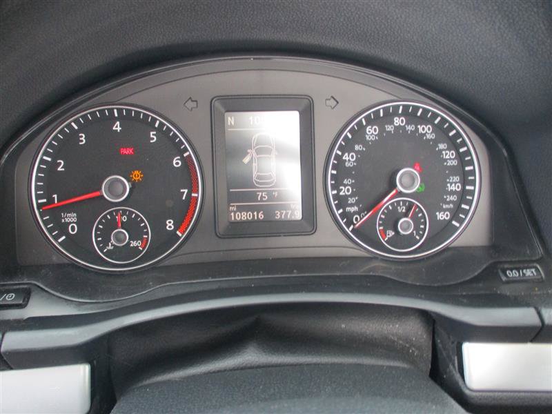 Used 2013 Volkswagen Eos Komfort FWD image 16