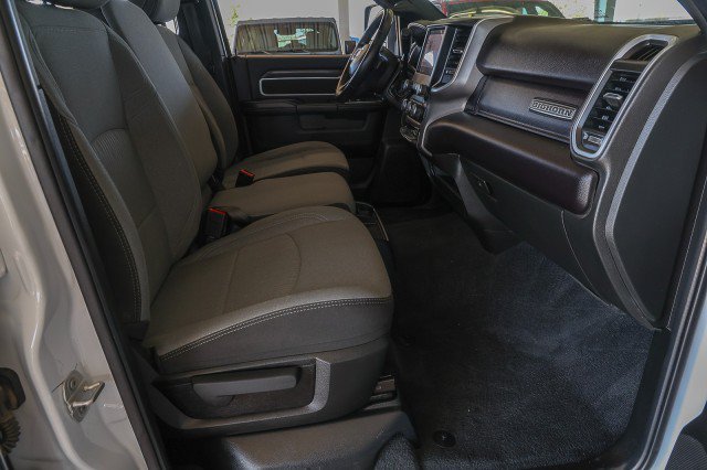 Used 2024 RAM 2500 Big Horn AWD/4WD image 30
