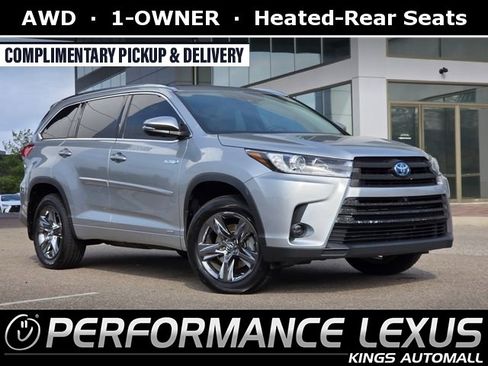 Used 2017 Toyota Highlander Limited Platinum image 1
