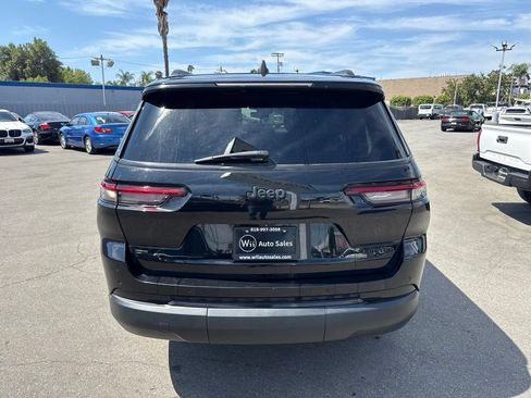 Used 2021 Jeep Grand Cherokee L Limited RWD image 13