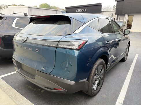 Used 2025 Nissan Murano SL w/ Cargo Package image 6
