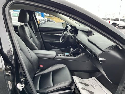Used 2019 MAZDA MAZDA3 Sedan image 20
